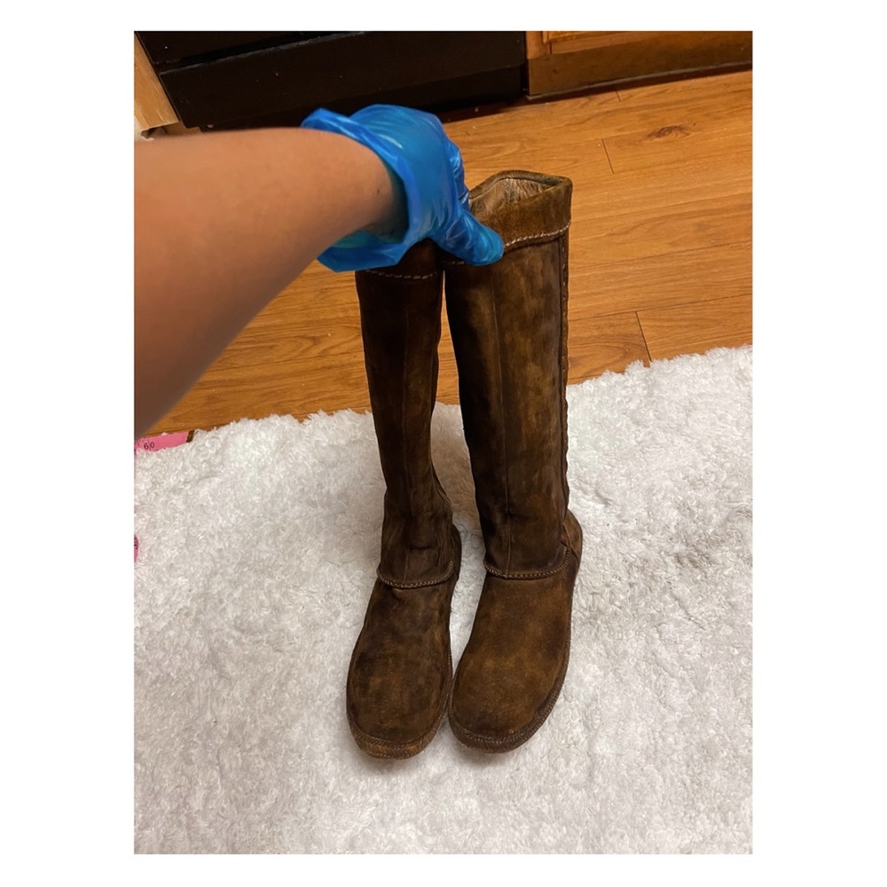 Ugg Suede Boot - image 2